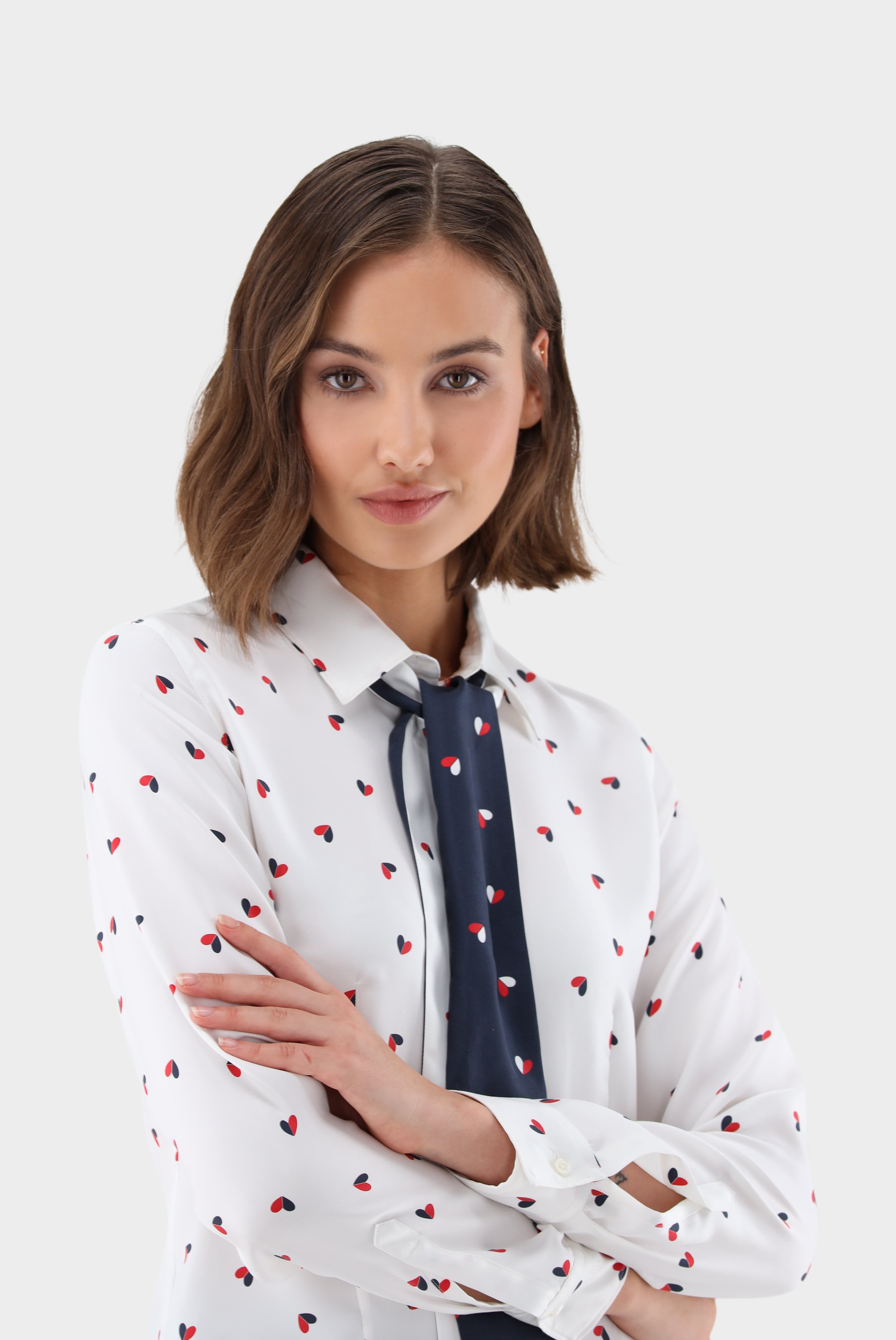 Casual Blouses+The Tailored Bow Blouse with Heart Print+05.5042.93.Z20095.100.34