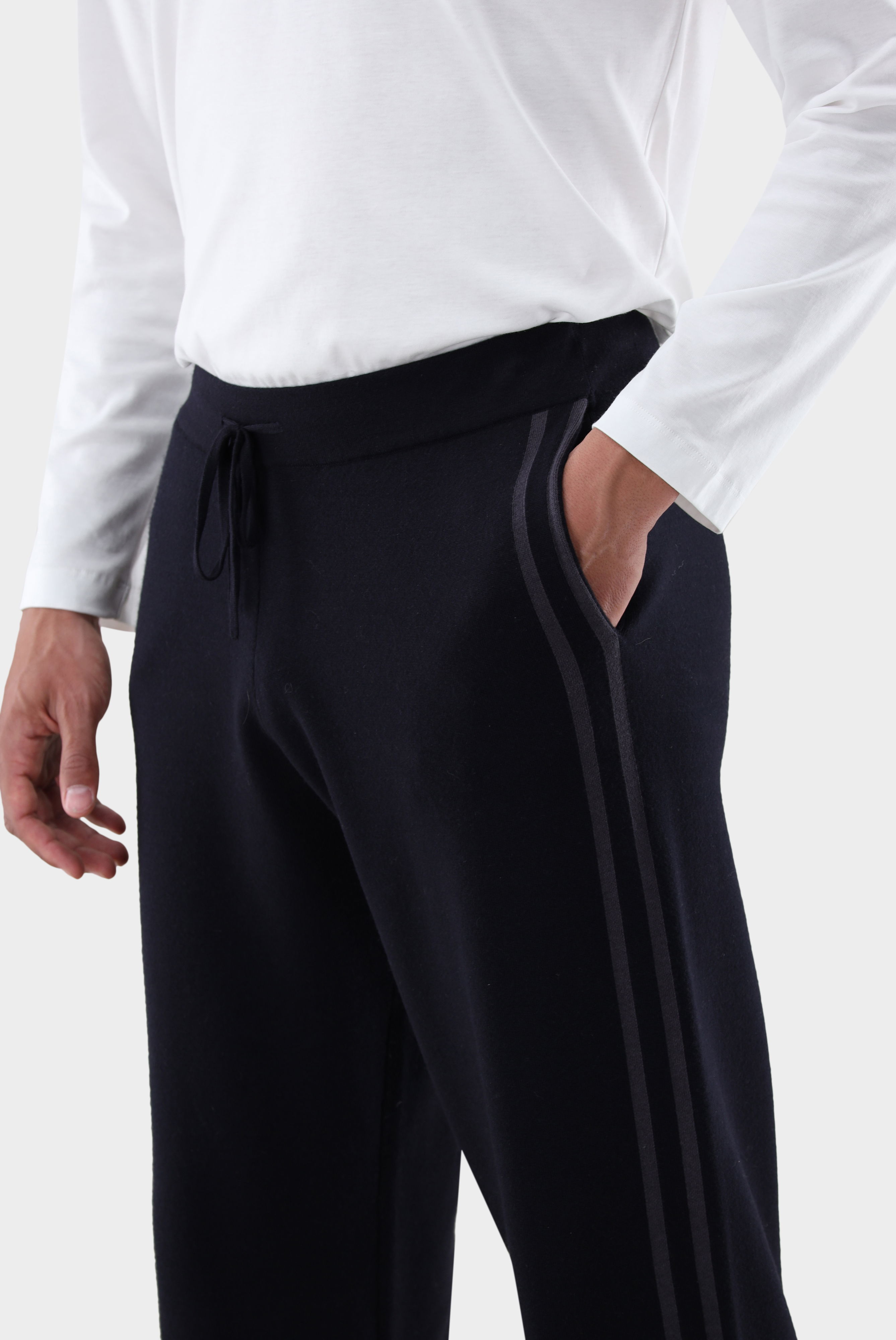 Jogginhose mit Wolle und Seide günstig online kaufen