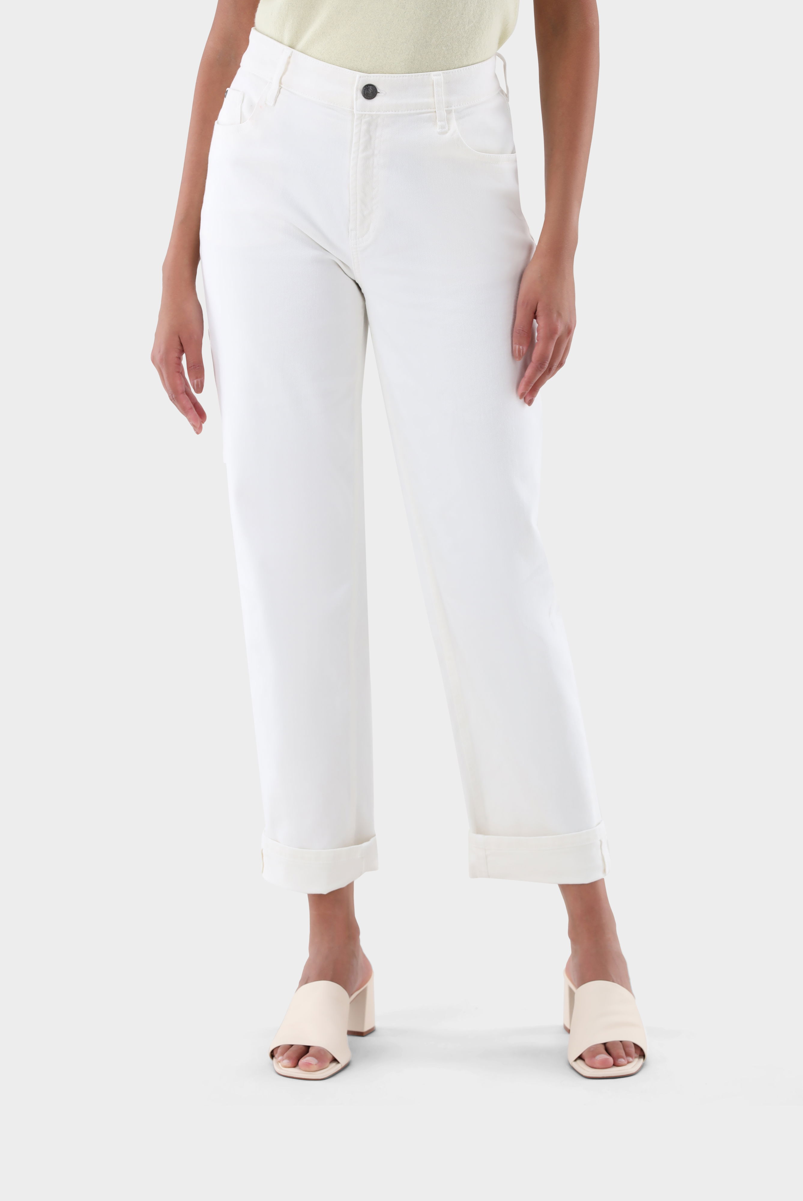 Jeans mit zulaufender Passform