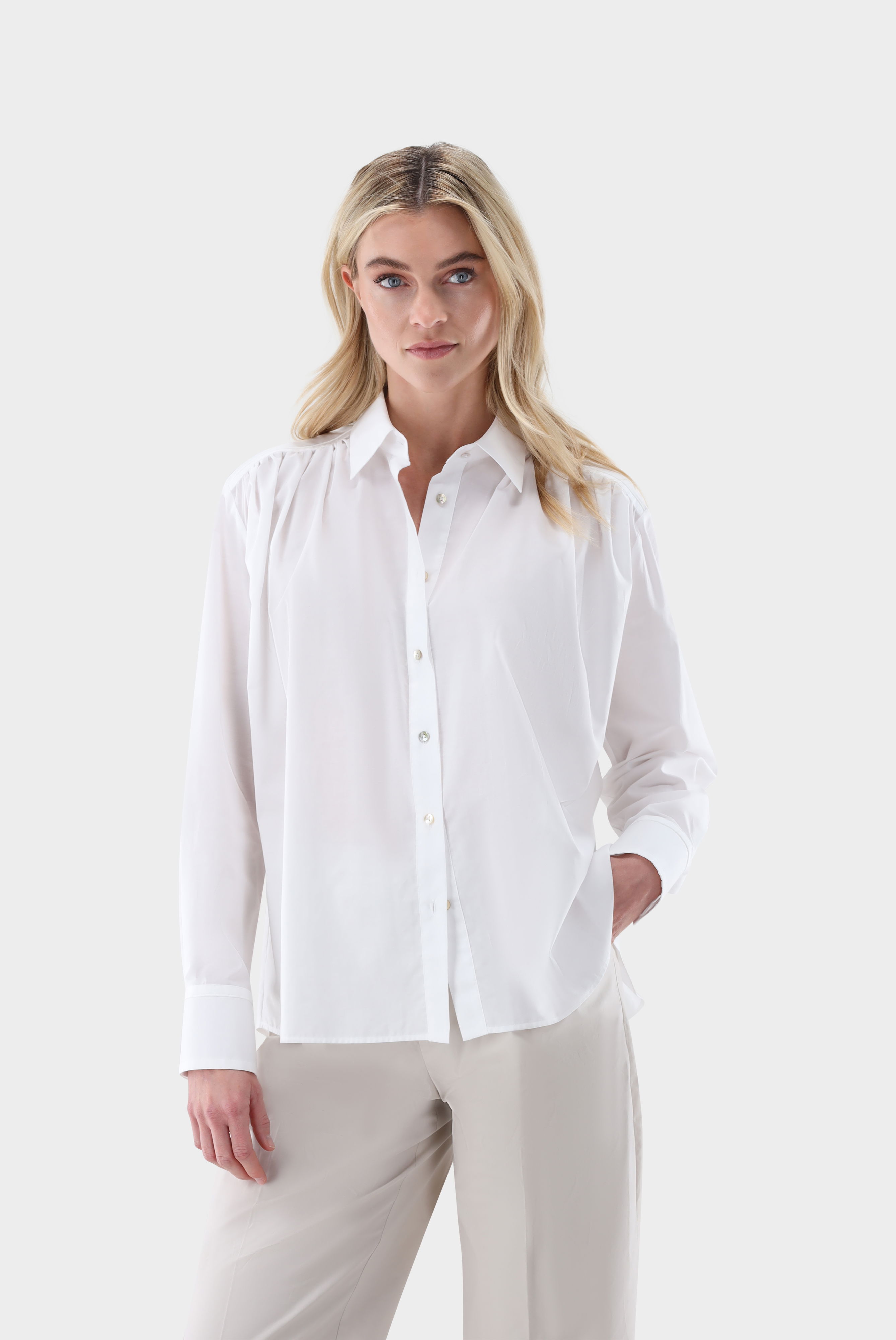 Hemdbluse mit Raffungen