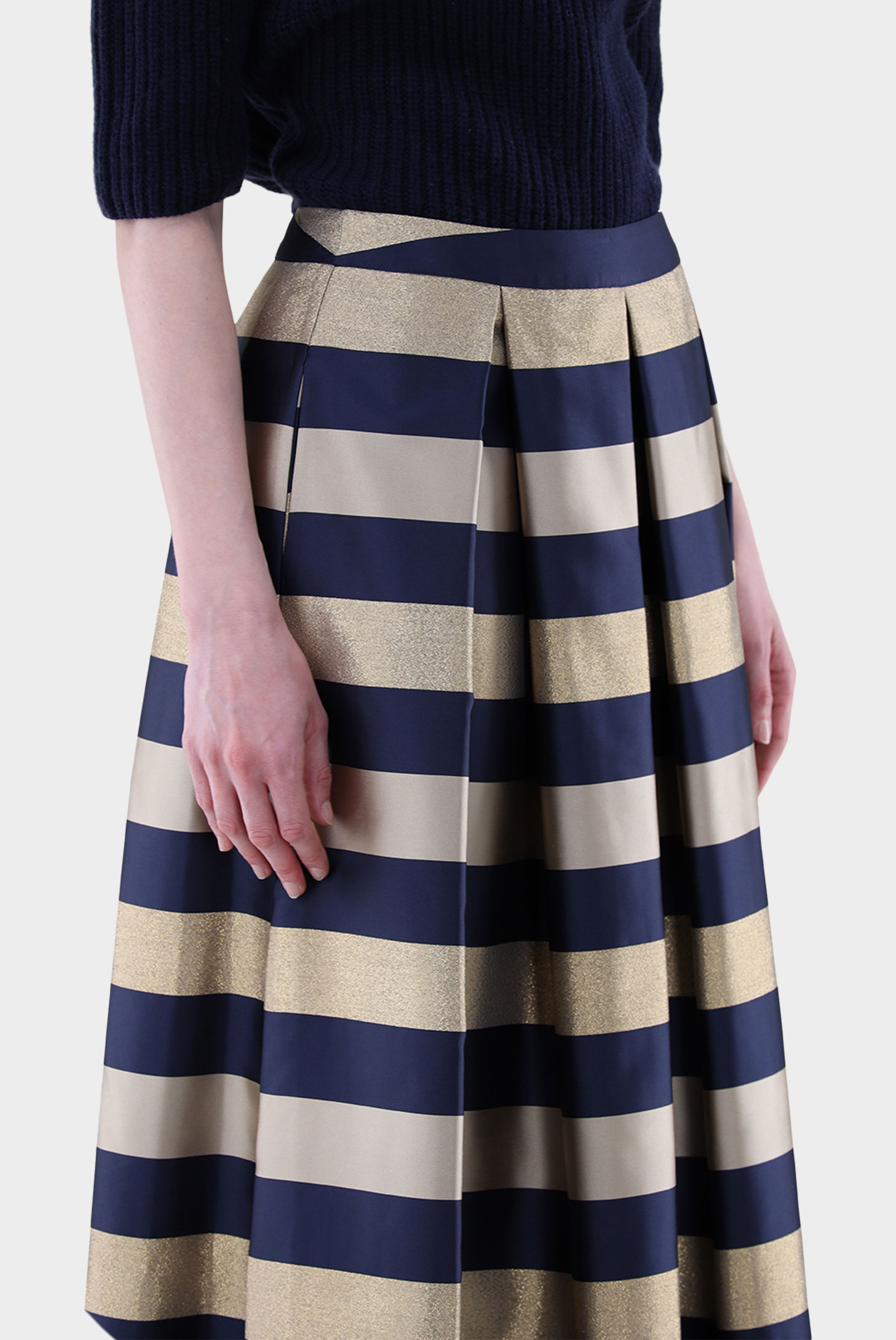Midirock mit goldenem Jacquard-Streifen