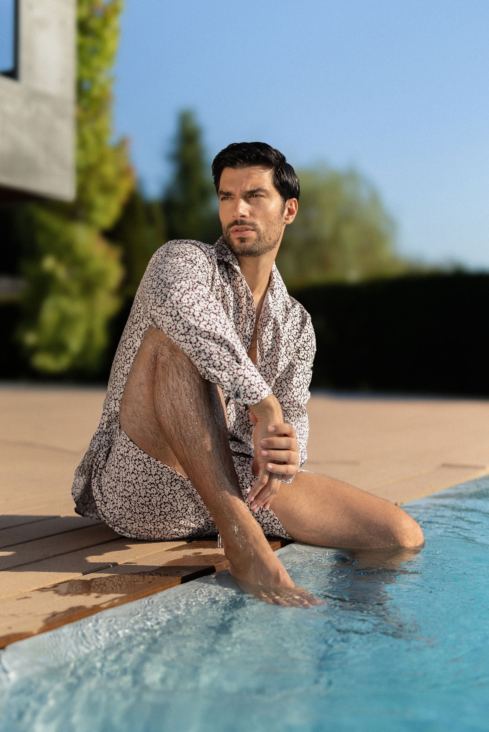 Badehose mit Blumenmuster