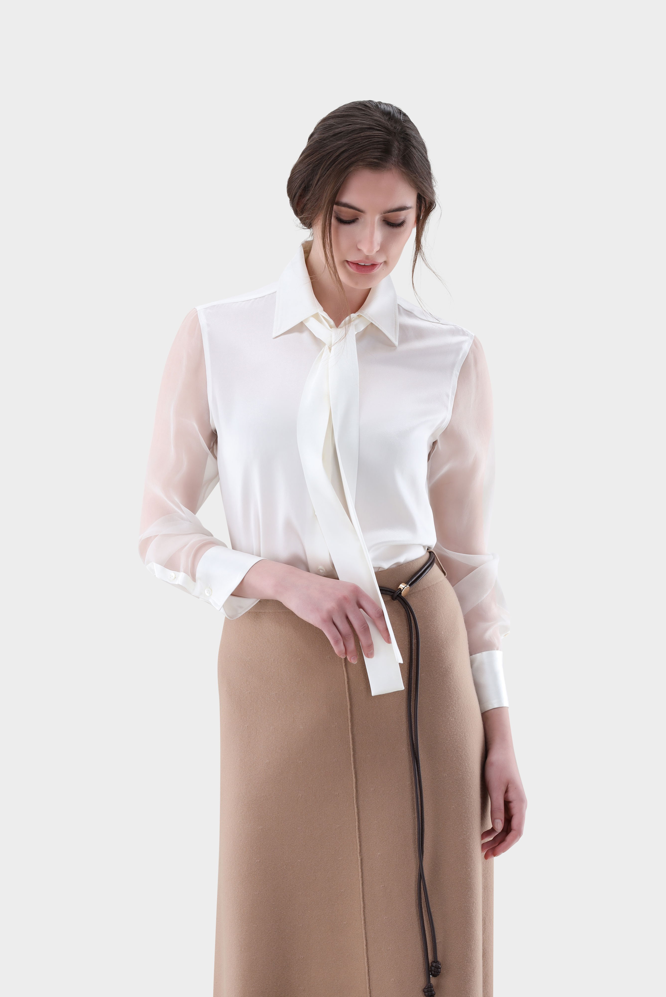 Seidenbluse mit Organza Ärmeln