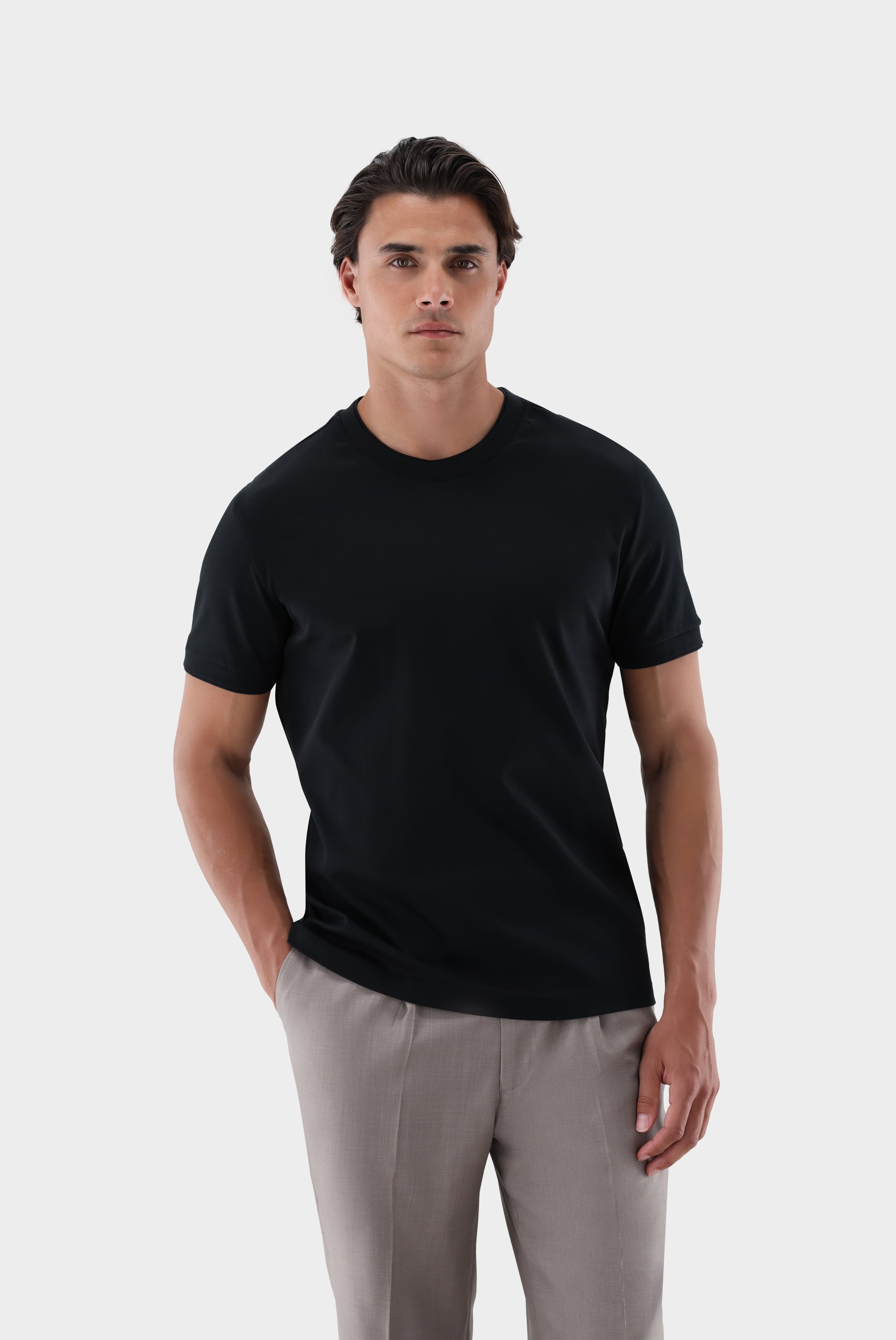 T-Shirt mit Rundhals und Paspel Detail