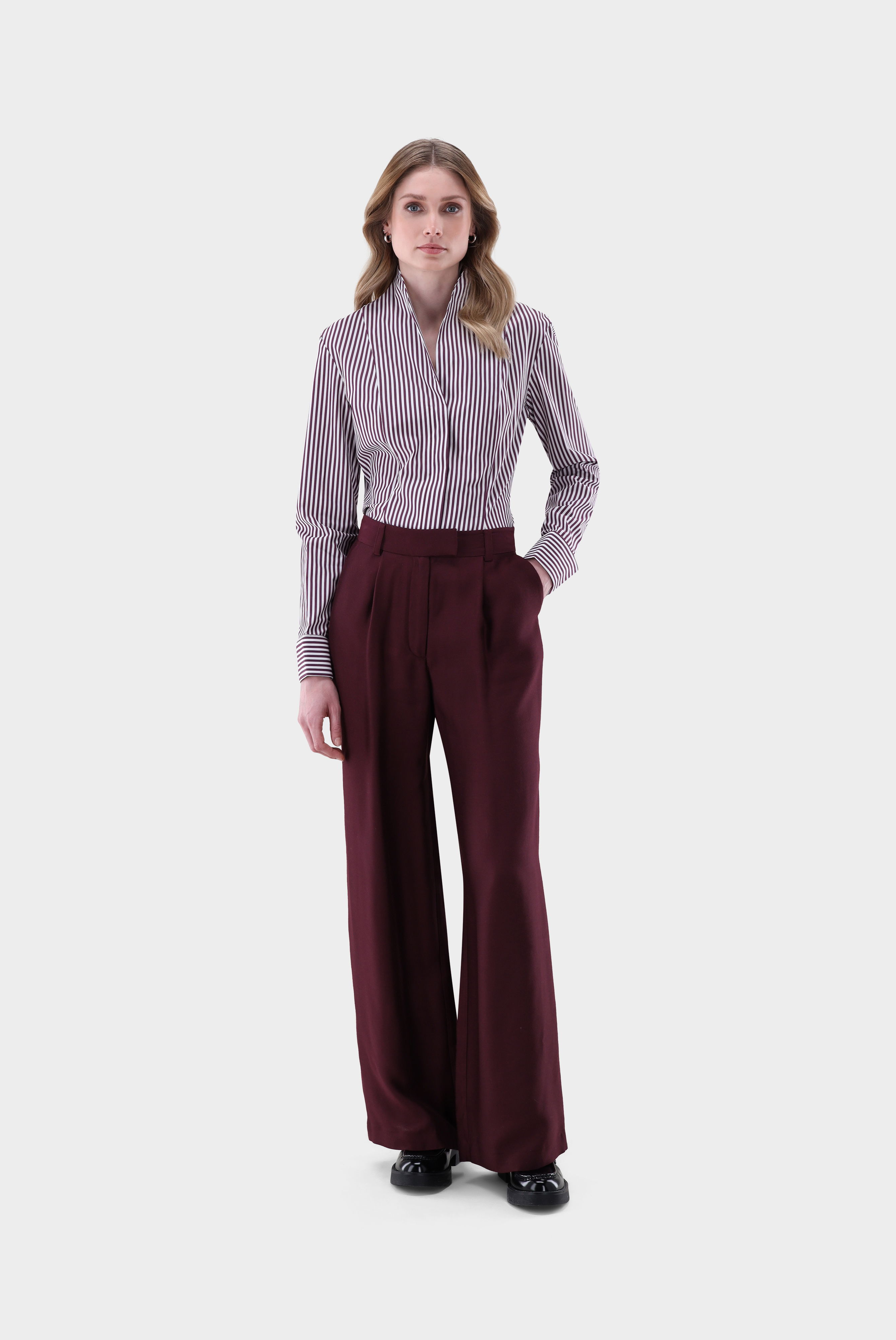 Hose mit Bügelfalte und Seide günstig online kaufen