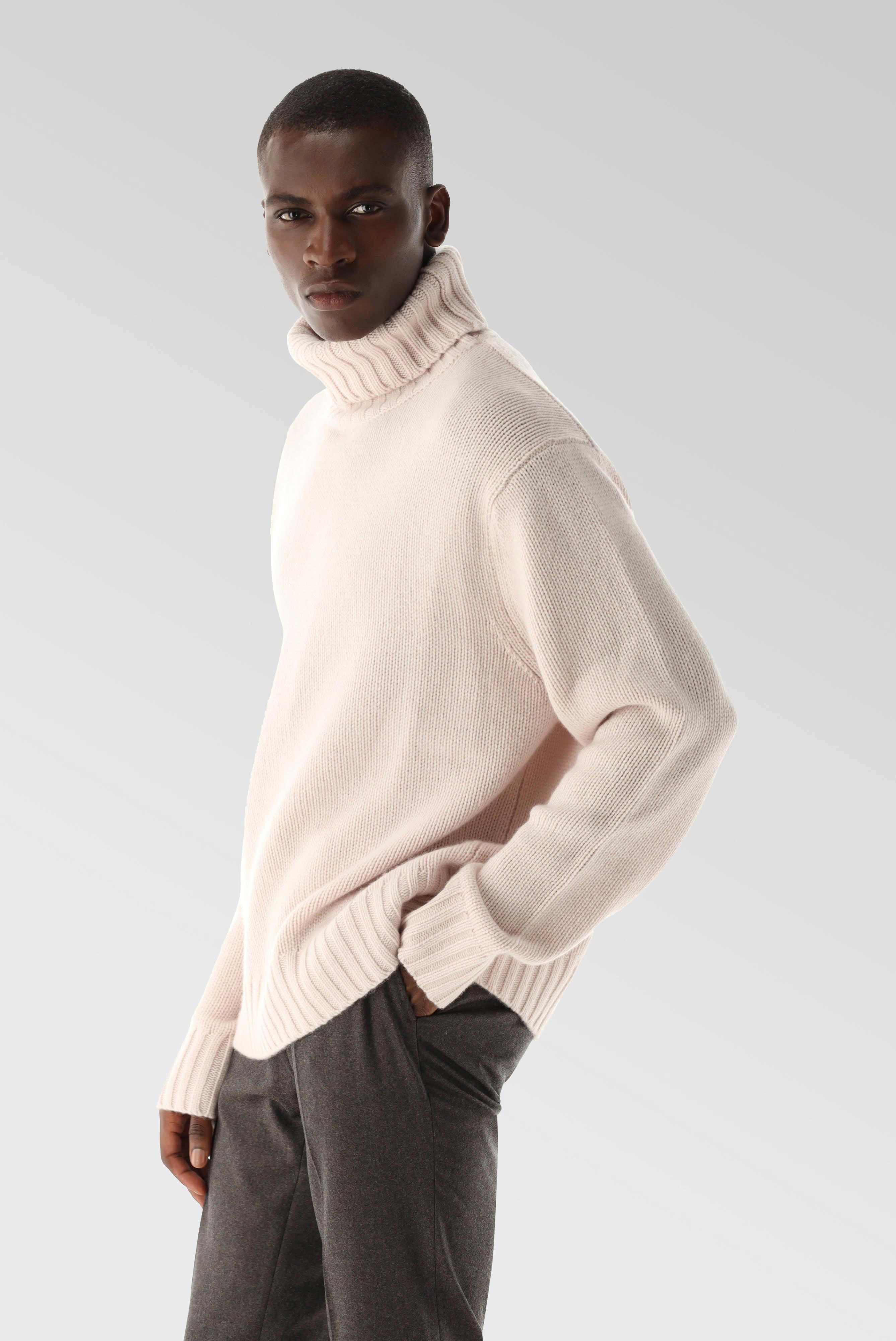 Sweaters & Cardigans+Turtleneck Cashmere Sweater+82.8640..S00235.110.M