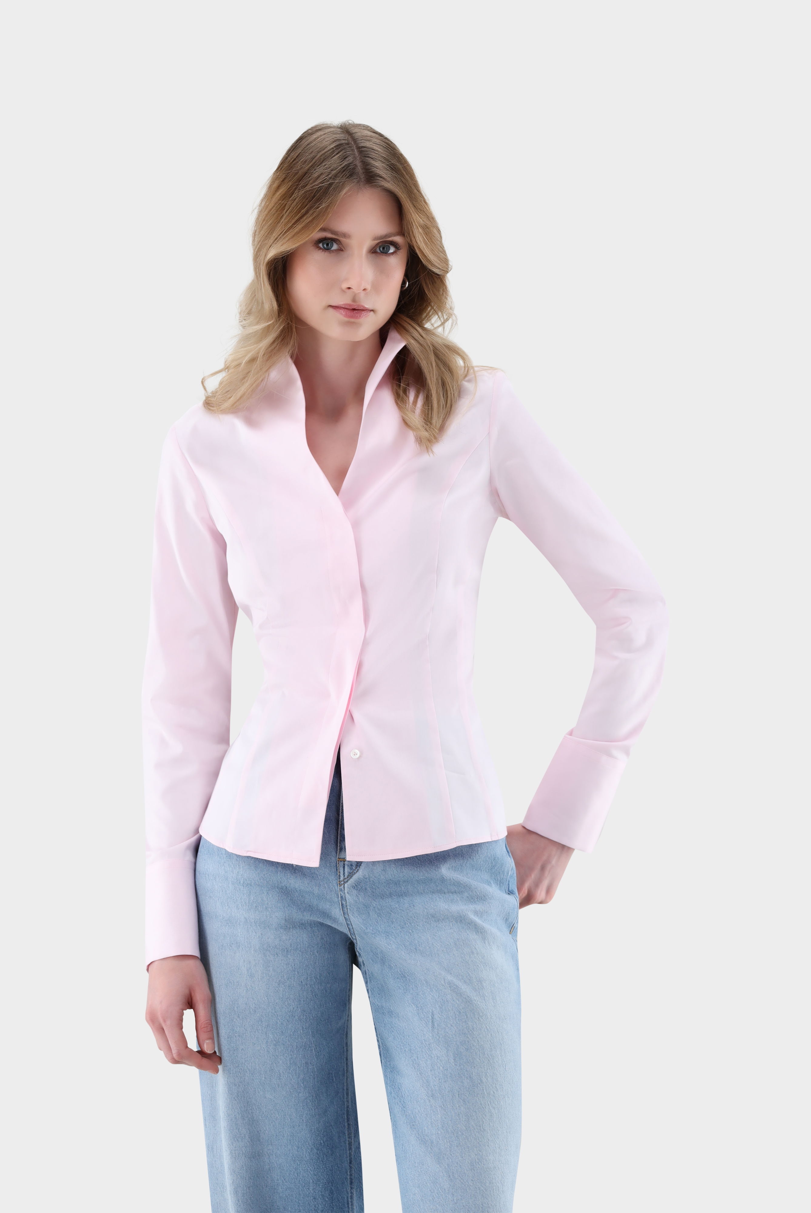 Kelchkragenbluse aus Twill