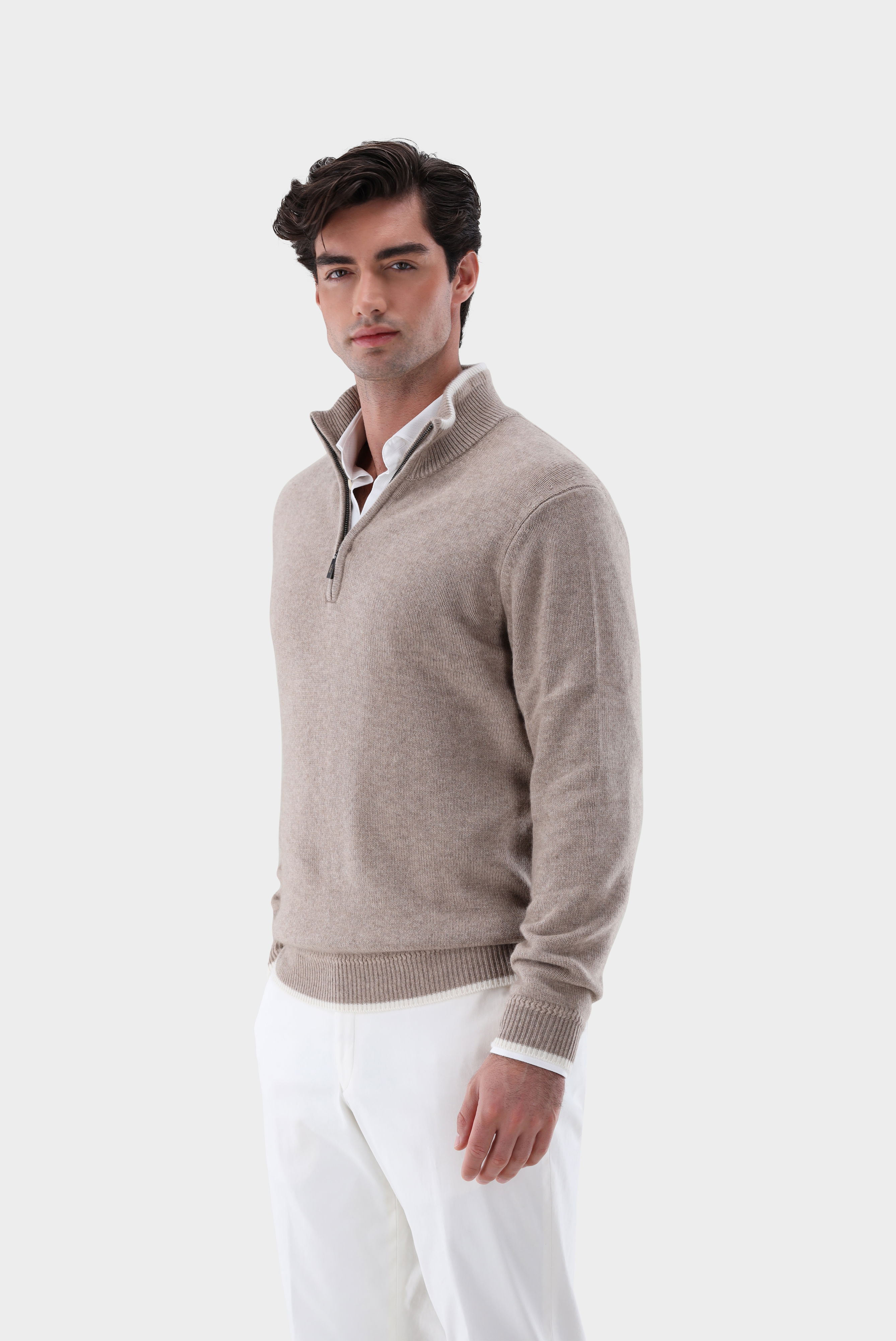 Troyer aus Kaschmir mit Farbdetail