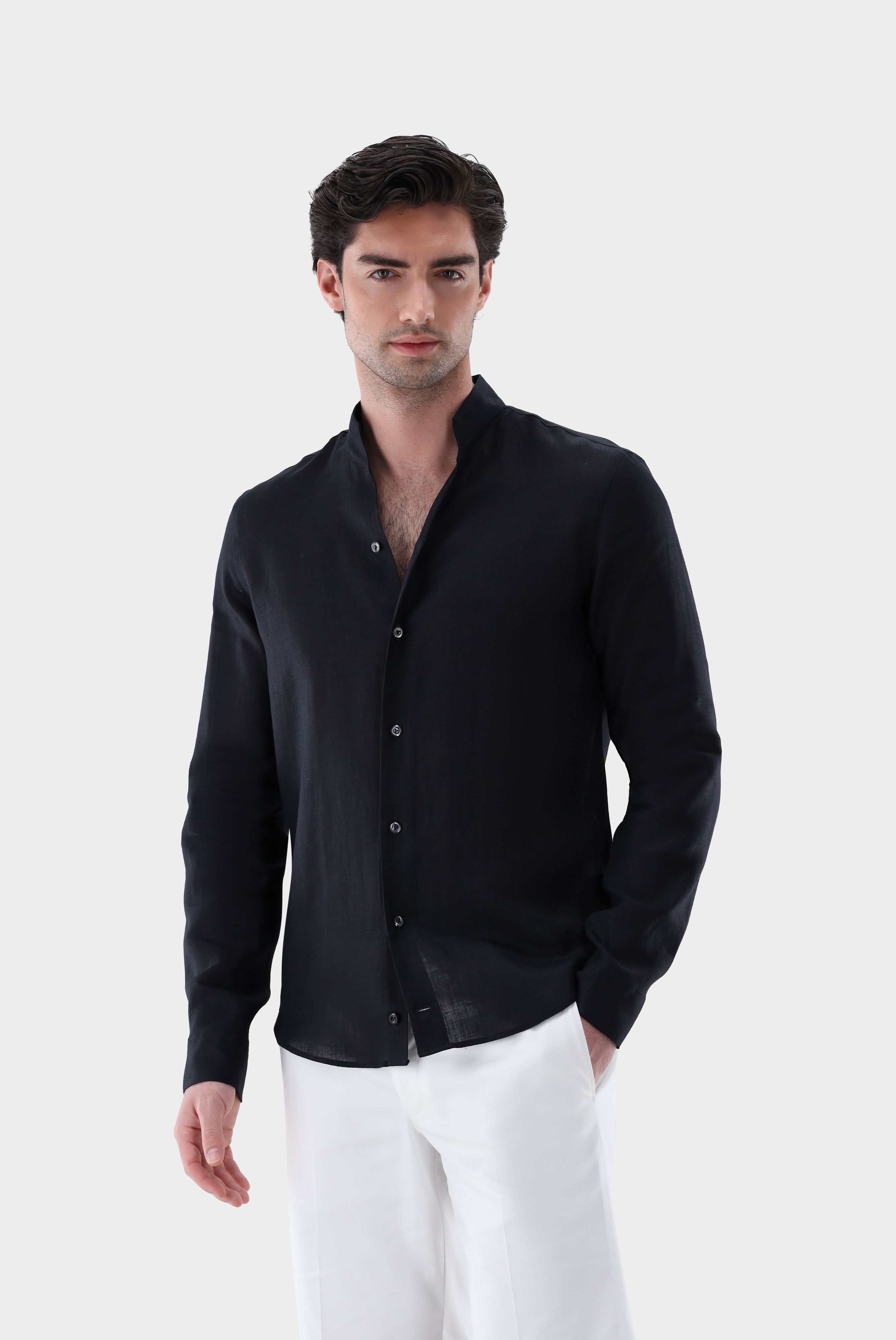 Leinenhemd mit Stehkragen