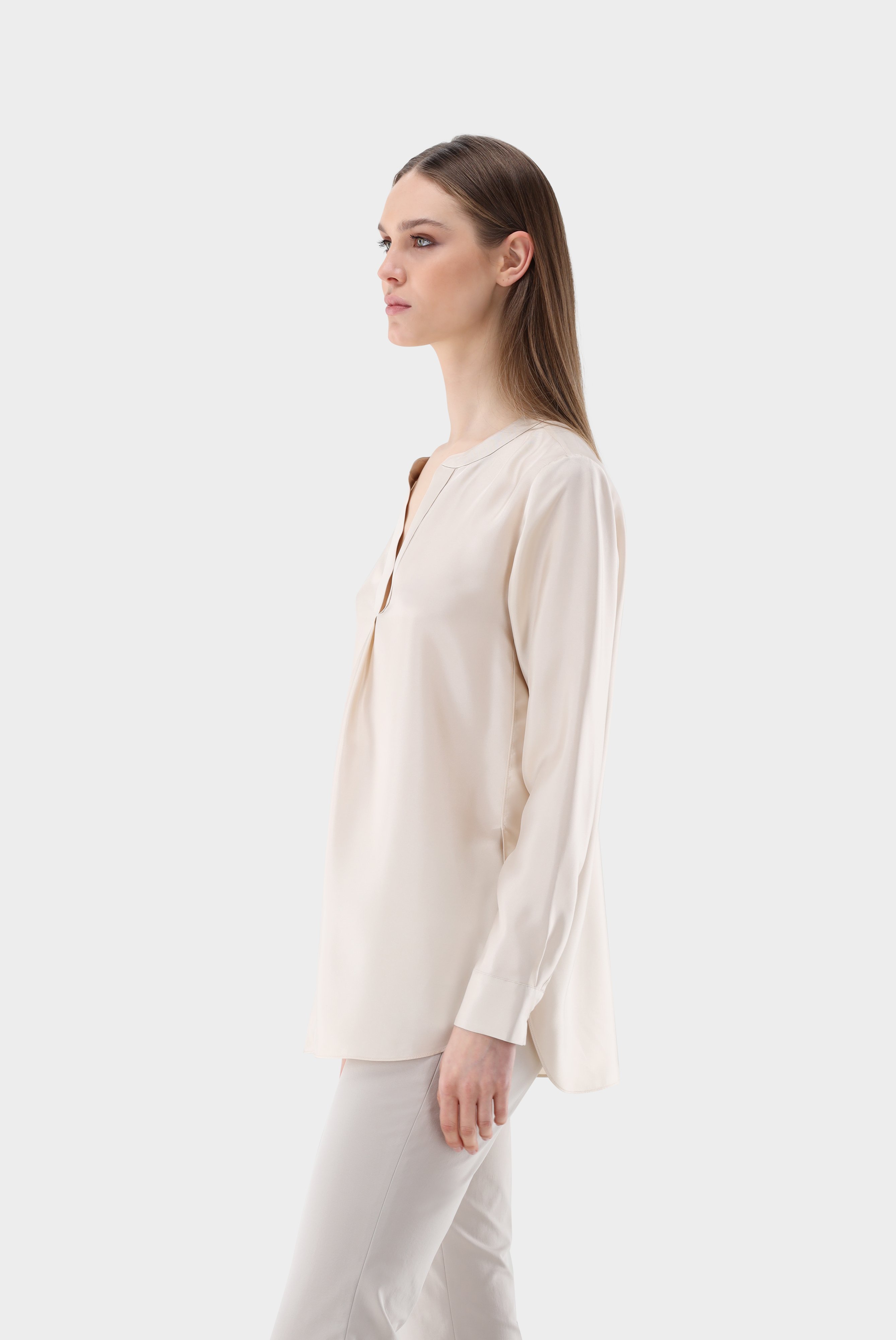 Tunic blouse with silk