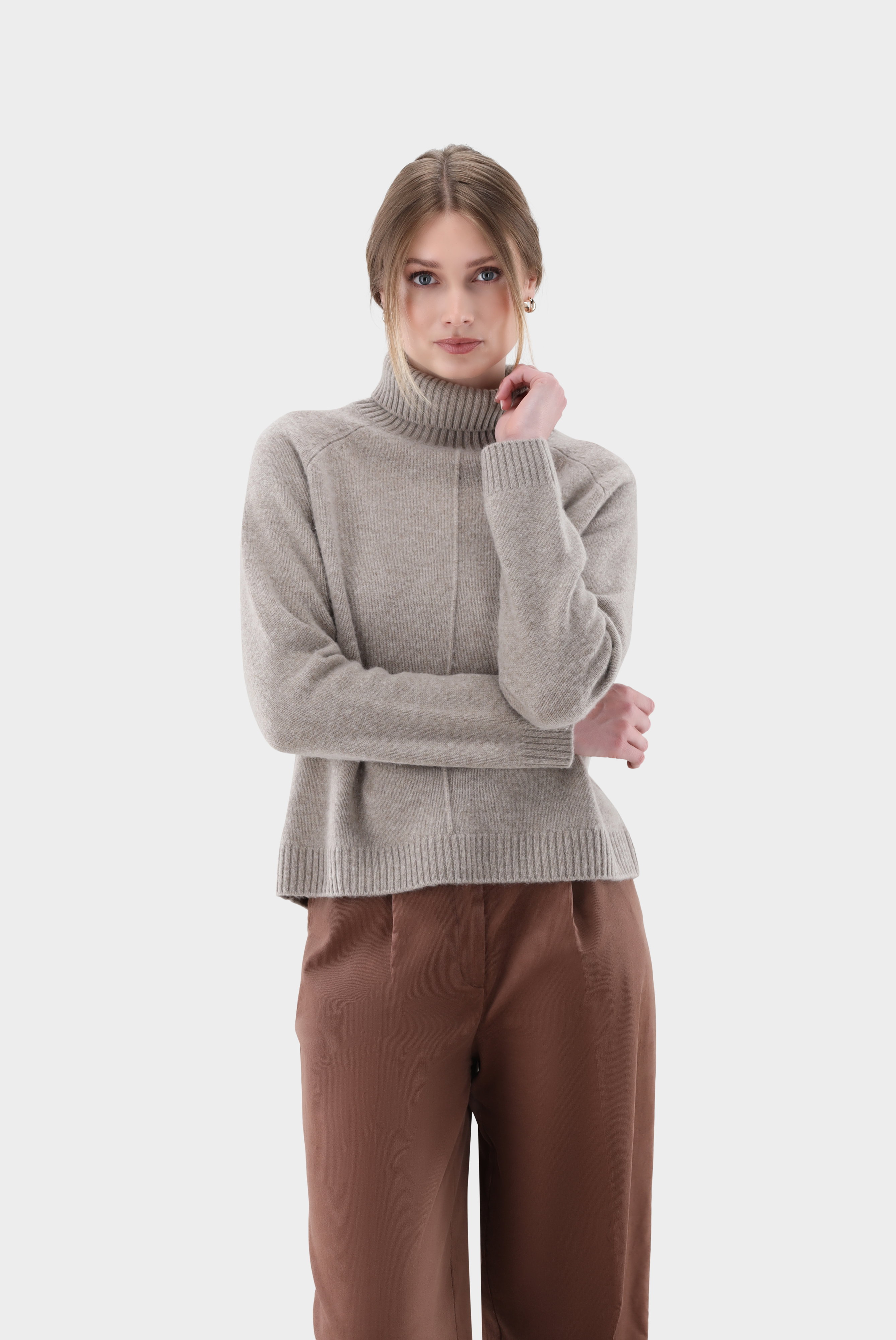 Rollkragenpullover aus Wolle